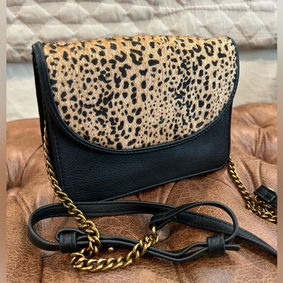 Cross body Black and leopard purse - AE *NEW* - Picture 3 of 6